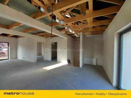 Nowoczesny Apartament z antresolą i ogrodem