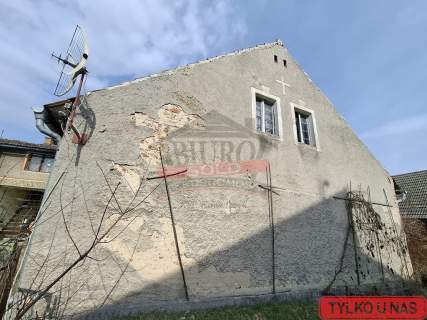 KADŁUB WOLNY/Dom z dużą zabudową gospodarczą
