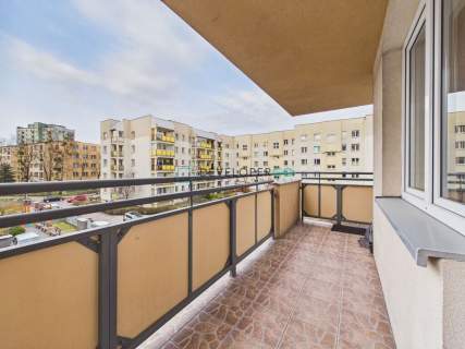 Atrakcyjne mieszkanie 3 pokoje 65m2 balkon.