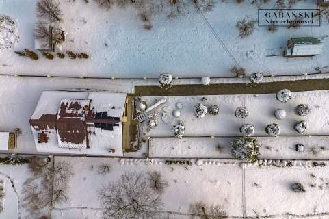 DOM Z DUŻĄ DZIAŁKĄ I UNIKALNYM KLIMATEM JADOWNIKI