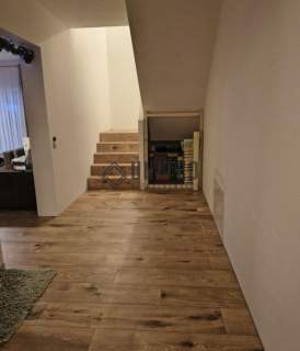 Dom bliźniak z ogrodem w Nowosiedlicach