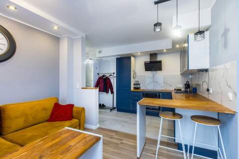 2pok 40 m 1 piętro Balkon Miejsce komórka