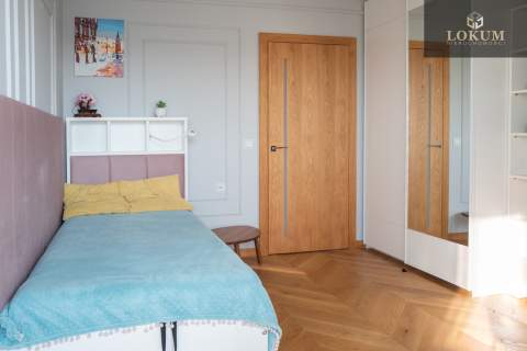 APARTAMENT NA SPRZEDAŻ PARKITKA