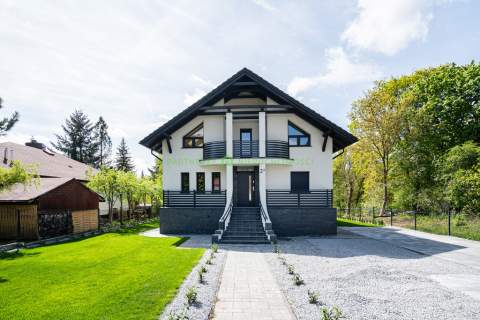 Komfortowy dom blisko lasu w Jezierzycach