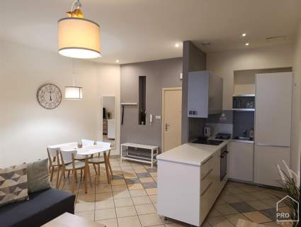 Funkcjonalny apartament w pobliżu Parku Chopina