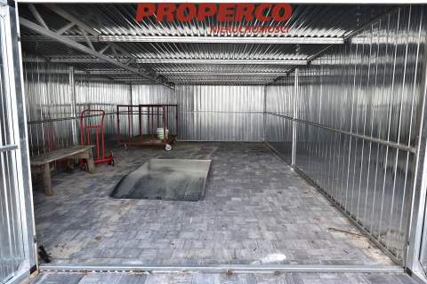 Magazyn - garaż 20 m2, Pakosz