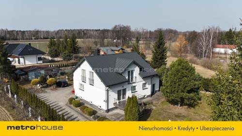 Przestronny dom na sprzedażŻelków-działka 3363 m