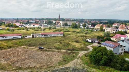 Działka przemysłowo-usługowa z halami w Drezdenku