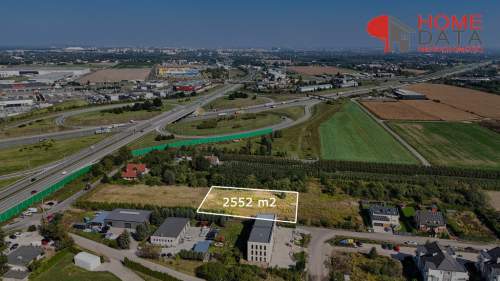 Działka pod usługi w Komornikach