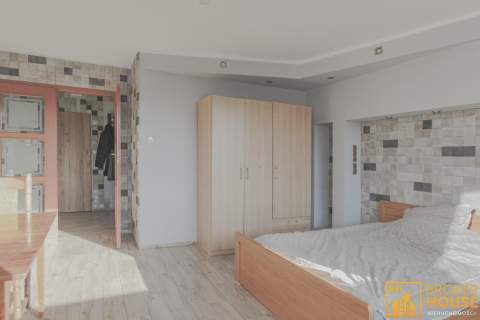 3 pokoje z dużym i słonecznym balkonem 