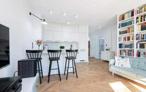 Komfortowy apartament w sercu Miasteczka Wilanów