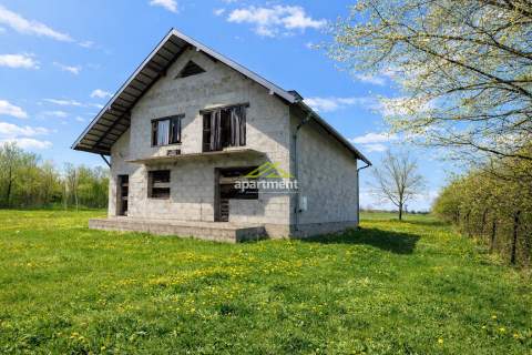Dom 190m2, działka 2000 m2, Mietel, gm. Stopnica