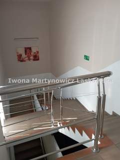 Lokal biurowy - świetna lokalizacja, duży parking