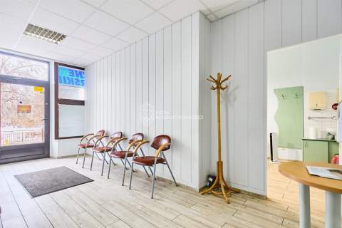 Biuro na sprzedaż, 145,4 m2, Police