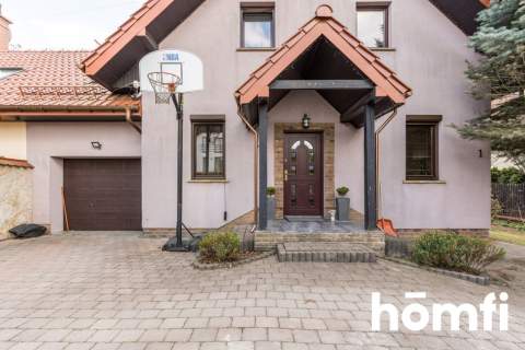 Nowoczesny Dom w Wysokim Standardzie - Michałowice