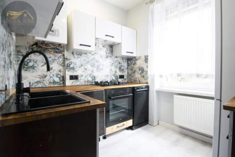 2 pokoje, 48m2 z balkonem, 1 piętro