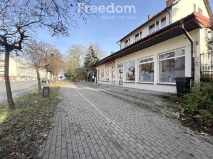 Przestronny lokal usługowy w centrum miasta