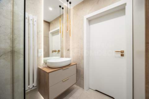 Nowe 2 pokoje Duży salon Balkon 4 m