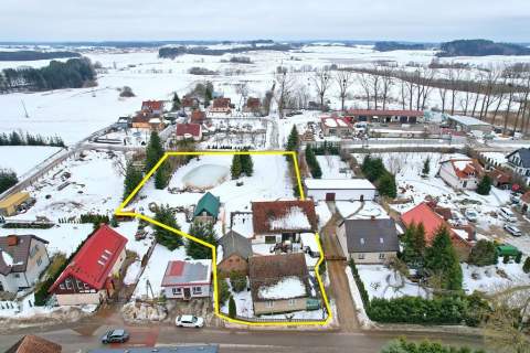 Dom z zabudowaniami na działce 4038 m Stożne