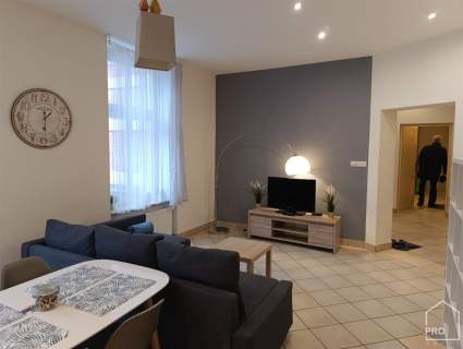 Funkcjonalny apartament w pobliżu Parku Chopina