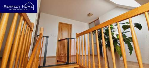 Przestronny dom rodzinny z ogrodem i garażem w Ustroniu