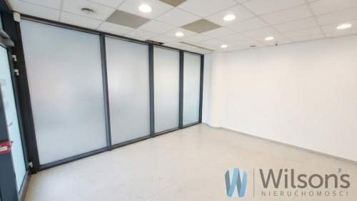 Naroży lokal z witrynami w biurowcu A 198 m2