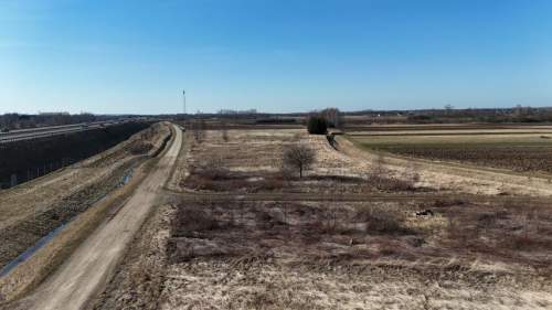 49-arowa działka z ogromnym potencjałem - Łąka, gmina Trz