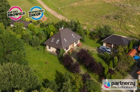 Piękny dom z bardzo dużą działką, spokojna okolica