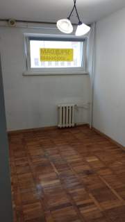 Lokal 32m2 z potencjałem usługowym Konin, Sybiraków, Parter