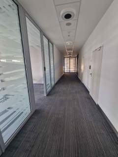 Biuro do wynajęcia 500m2 Mokotów metro.