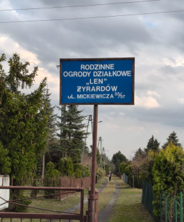 Działka ROD o pow.300m2 Domek letniskowy z poddaszem