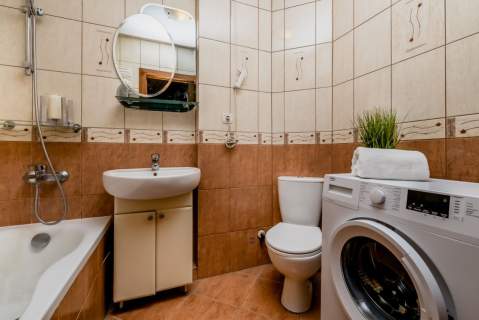 os. Mickiewicza 48m2 2 pokoje z balkonem