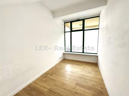 Pietrowy lokal 155m2 w centrum Pruszkowa