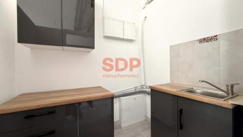 Lokal 54,55 m2 z witryną od ulicy