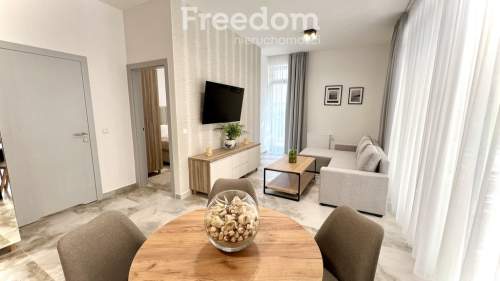 Apartament przy samej Promenadzie fak. vat.