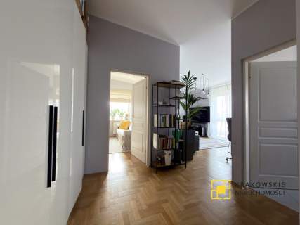 IDEALNY UKŁAD/2 POKOJE ODDZIELNA KUCHNIA I BALKON
