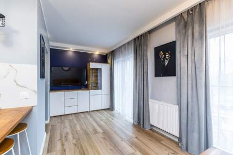 2pok 40 m 1 piętro Balkon Miejsce komórka