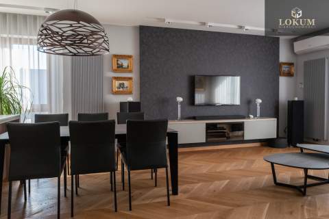 APARTAMENT NA SPRZEDAŻ PARKITKA