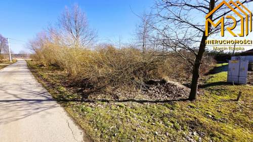 Działka budowlana 1522 m2 w spokojnej okolicy Brz