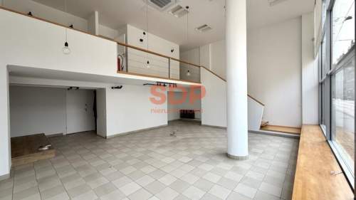 Lokal usługowy 140m2, z witryną / tuż przy Rynku 