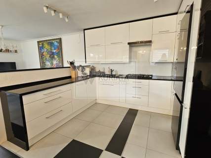 Dom z dużą działką