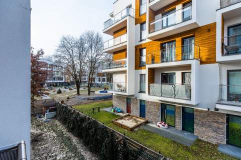 2pok 40 m 1 piętro Balkon Miejsce komórka