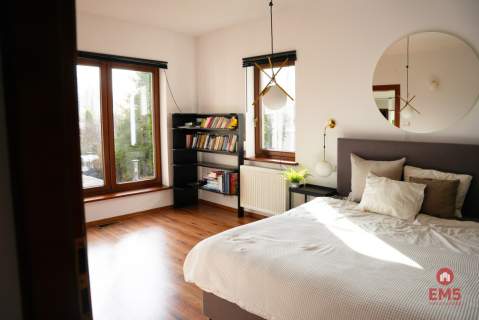 Komfortowy dom, lub siedziba firmy