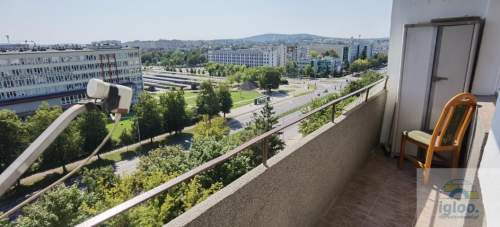 Po remoncie 3-pokoje -Winda- Balkon -Parking- os.Sady