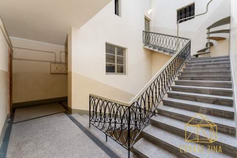 Widok na Wawel/70m2/kamienica/ul.Bogusławskiego