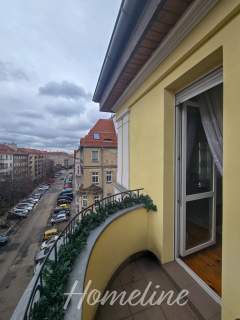 Kamienica z balkonem po rewitalizacji /3 pokoje