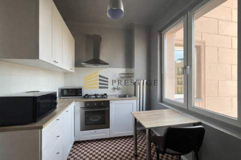 Plac Konstytucji, Lokal 90m2, 4 pokoje
