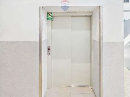 Biuro 85,3 m z windą i parkingiem   Rybnik