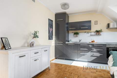 Sokratesa, 3 pok. na poddaszu, 70m2 po podłodze 