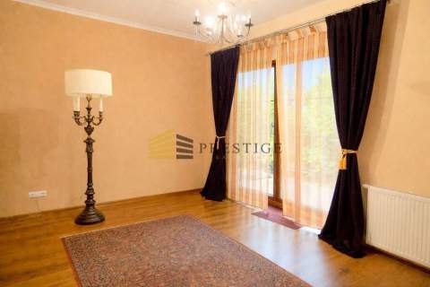 Luxury Villa with Swimming Pool 550 m Private